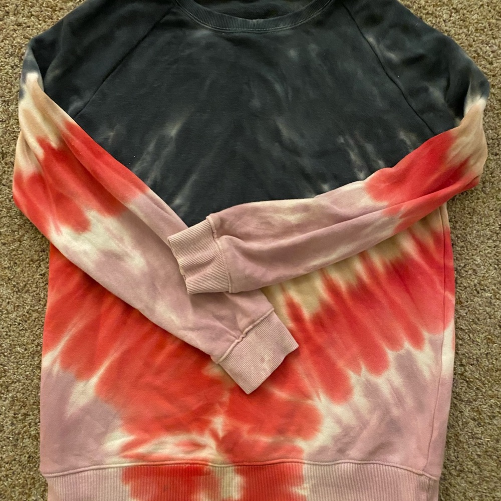 Tyedye pullover